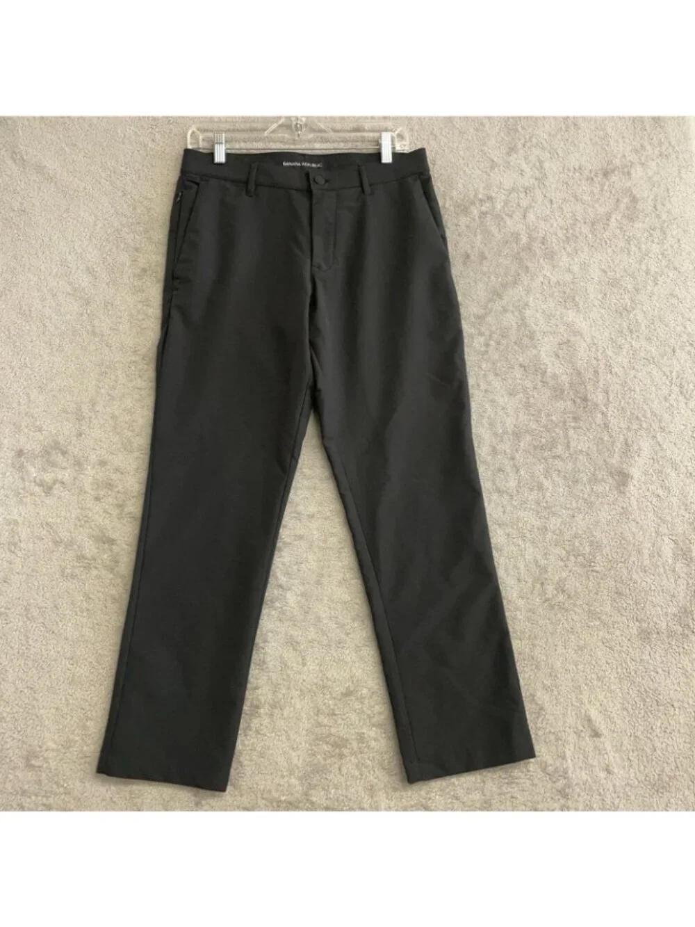 Banana Republic Men's 30x30 Black Flat Front Tech Pants 100% Polyester M1001